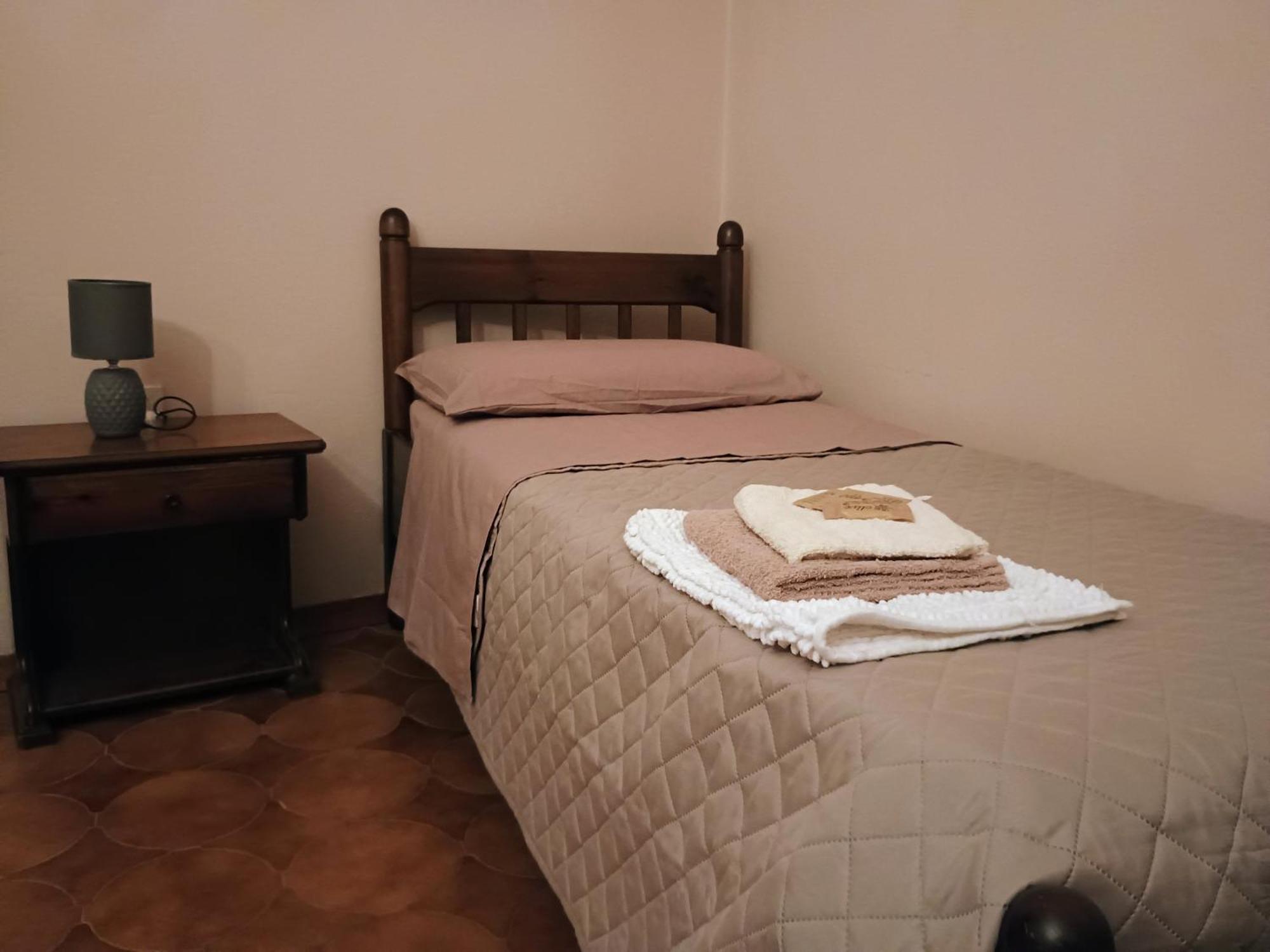 La Divina Guest House Pontassieve Zimmer foto